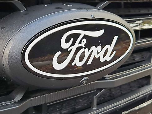 Used 2025 Ford F150 XLT w/ Equipment Group 302A MID image 12