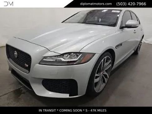 Used 2018 Jaguar XF S RWD image 1