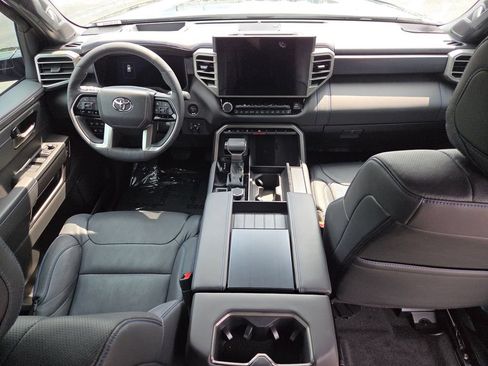 Used 2026 Toyota Sequoia Platinum AWD/4WD image 21
