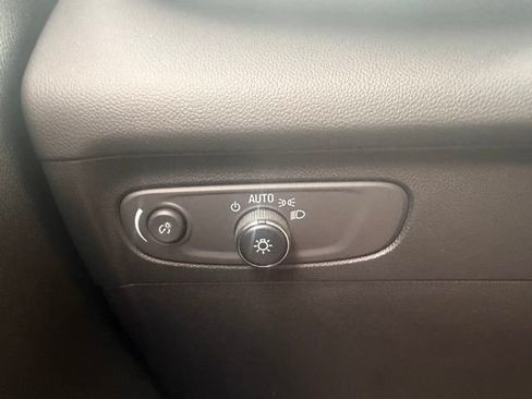 Used 2023 Buick Envision Essence AWD/4WD image 12