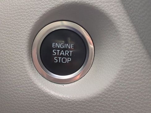 Certified 2023 Toyota Corolla Cross LE FWD image 22