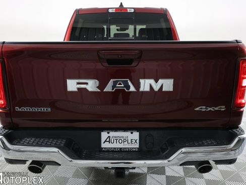 Used 2025 RAM 1500 Laramie AWD/4WD image 6