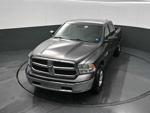 Used 2021 RAM 1500 Classic SLT image 12