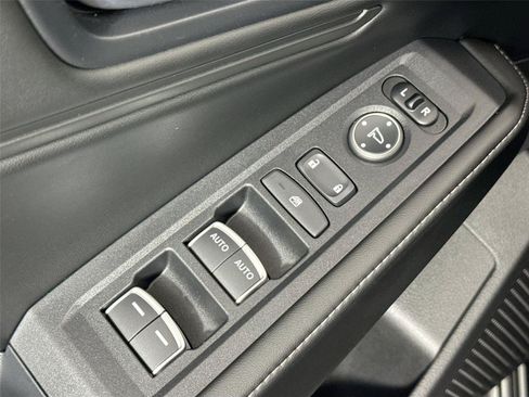 Used 2025 Honda Accord Sport image 26
