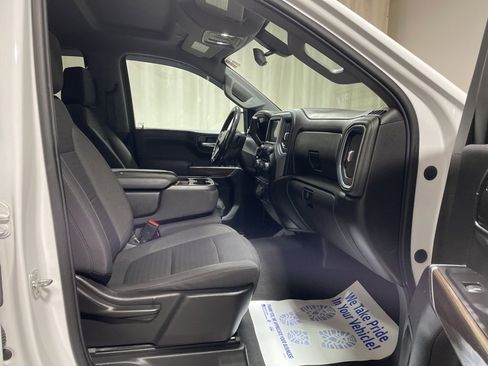 Used 2021 Chevrolet Silverado 1500 LT image 12