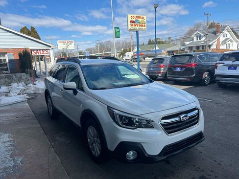 Used 2019 Subaru Outback 2.5i Premium w/ Protection Package #1 image 4