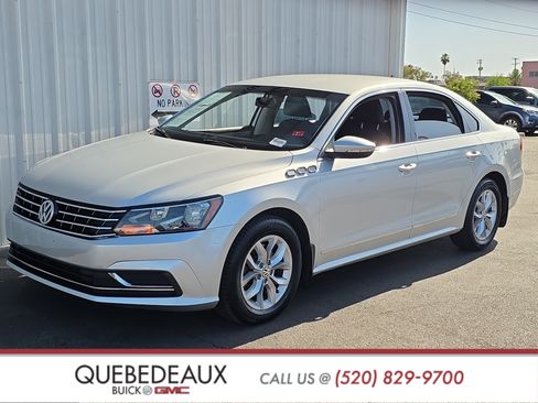 Used 2017 Volkswagen Passat 1.8T S FWD image 3