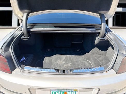 Used 2024 Bentley Flying Spur W12 image 13