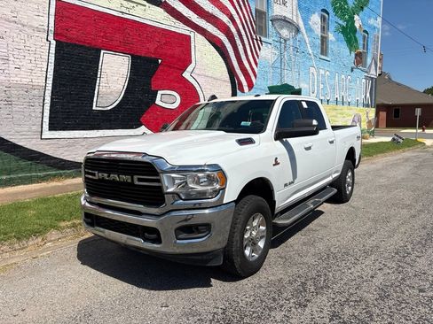 Used 2021 RAM 2500 Big Horn w/ Level 1 Equipment Group AWD/4WD image 2