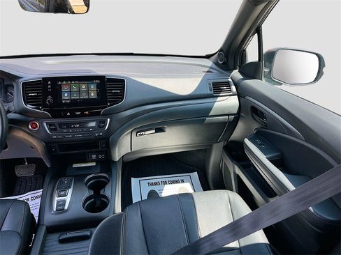 Used 2023 Honda Passport TrailSport image 24