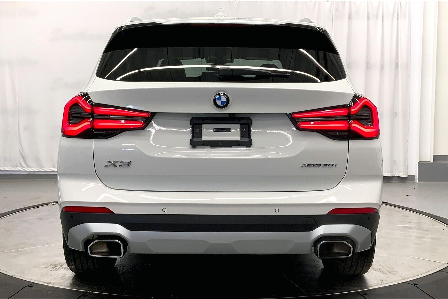 Used 2024 BMW X3 xDrive30i w/ Convenience Package AWD/4WD image 6