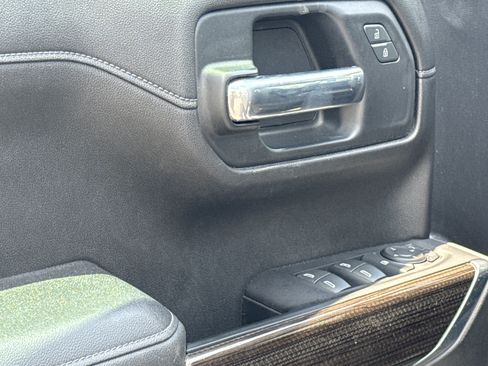 Used 2022 Chevrolet Silverado 1500 RST AWD/4WD image 15