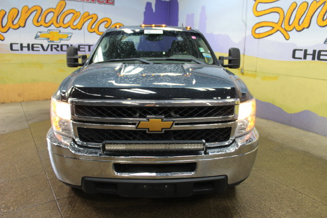 Used 2013 Chevrolet Silverado 3500 W/T AWD/4WD image 3