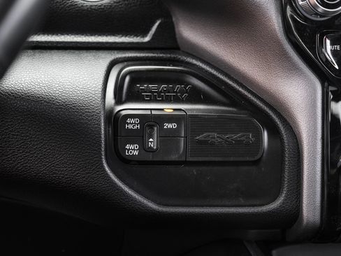 Used 2022 RAM 2500 Laramie AWD/4WD image 40