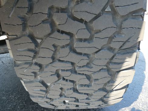 Used 2022 Ford F150 Lariat w/ Equipment Group 502A High AWD/4WD image 13