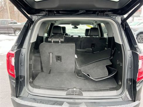 Used 2023 GMC Acadia SLT image 26
