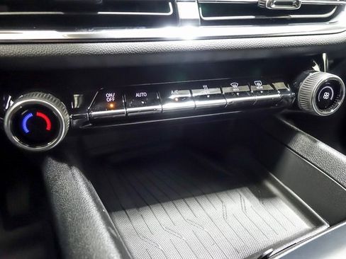 New 2026 Chevrolet Equinox EV LT w/ Midnight Package image 17