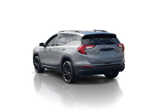 Used 2023 GMC Terrain SLE w/ Driver Convenience Package image 6