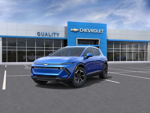 New 2026 Chevrolet Equinox EV LT FWD image 8