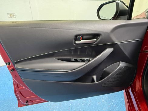 Used 2021 Toyota Corolla SE FWD image 19
