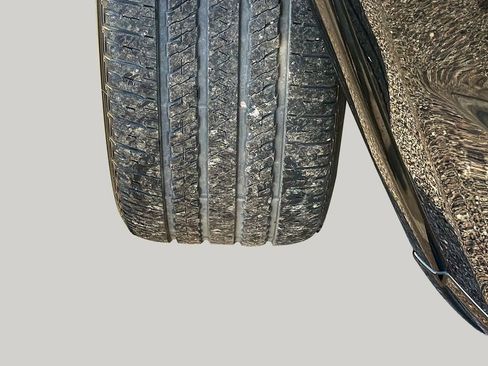 Used 2017 Jeep Grand Cherokee Altitude image 43