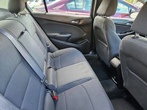 Used 2017 Chevrolet Cruze LT image 12