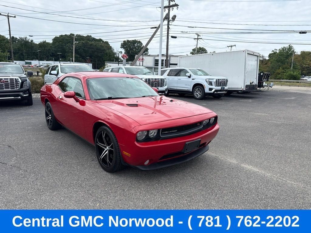 Used 2011 Dodge Challenger R/T RWD image 7