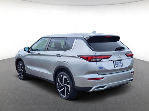 Used 2022 Mitsubishi Outlander SE AWD/4WD image 4