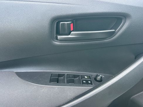 Certified 2025 Toyota Corolla LE image 11