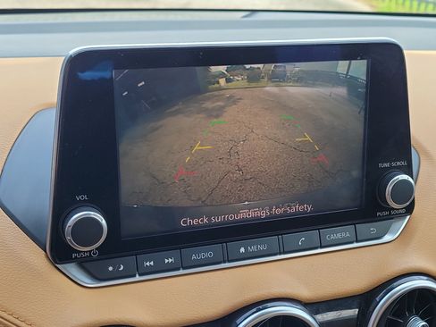 Certified 2020 Nissan Sentra SV w/ SV Premium Package FWD image 21