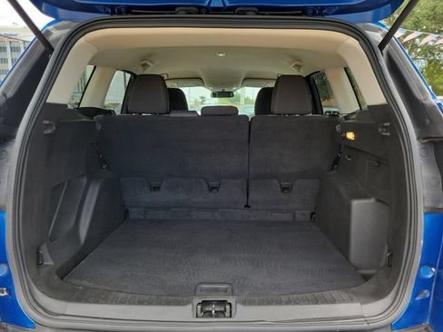 Used 2017 Ford Escape SE FWD image 29