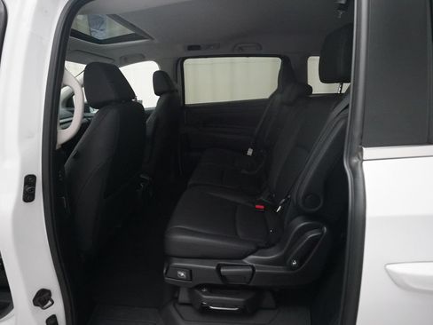 Used 2025 Honda Odyssey EX-L image 15