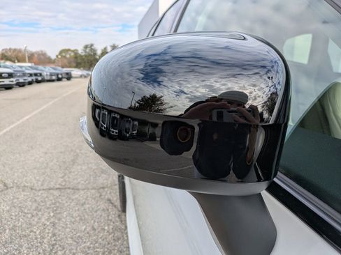 New 2026 Volvo XC60 B5 Ultra w/ Protection Package Premier image 12