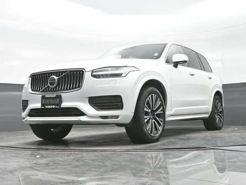 Used 2022 Volvo XC90 T6 Momentum w/ Climate Package image 23