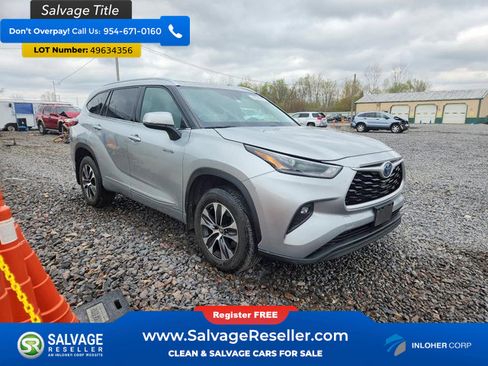 Used 2021 Toyota Highlander XLE AWD/4WD image 5
