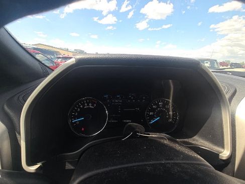 Used 2020 Ford F150 Lariat w/ Equipment Group 502A Luxury AWD/4WD image 12