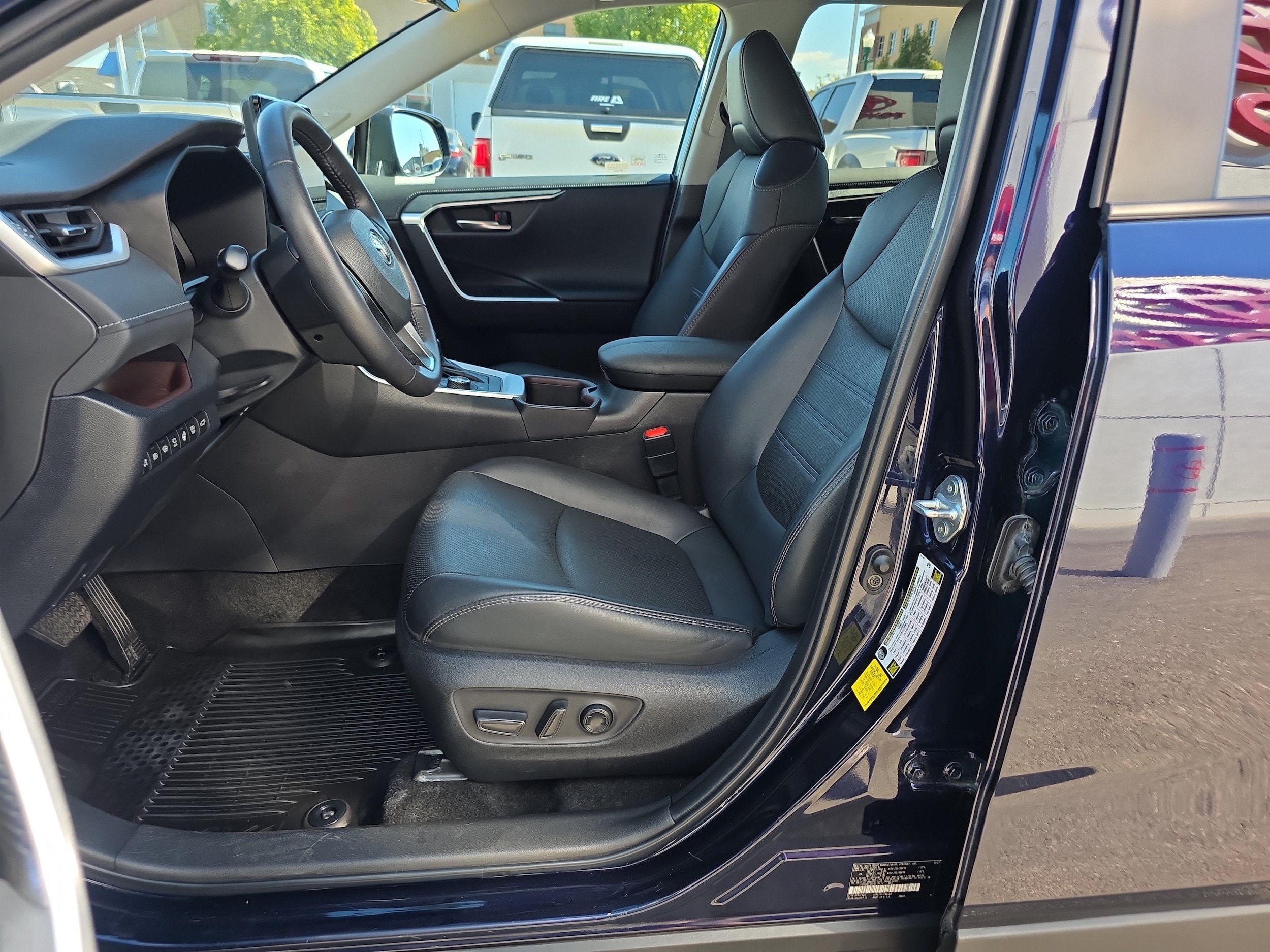 Used 2023 Toyota RAV4 Limited AWD/4WD image 2