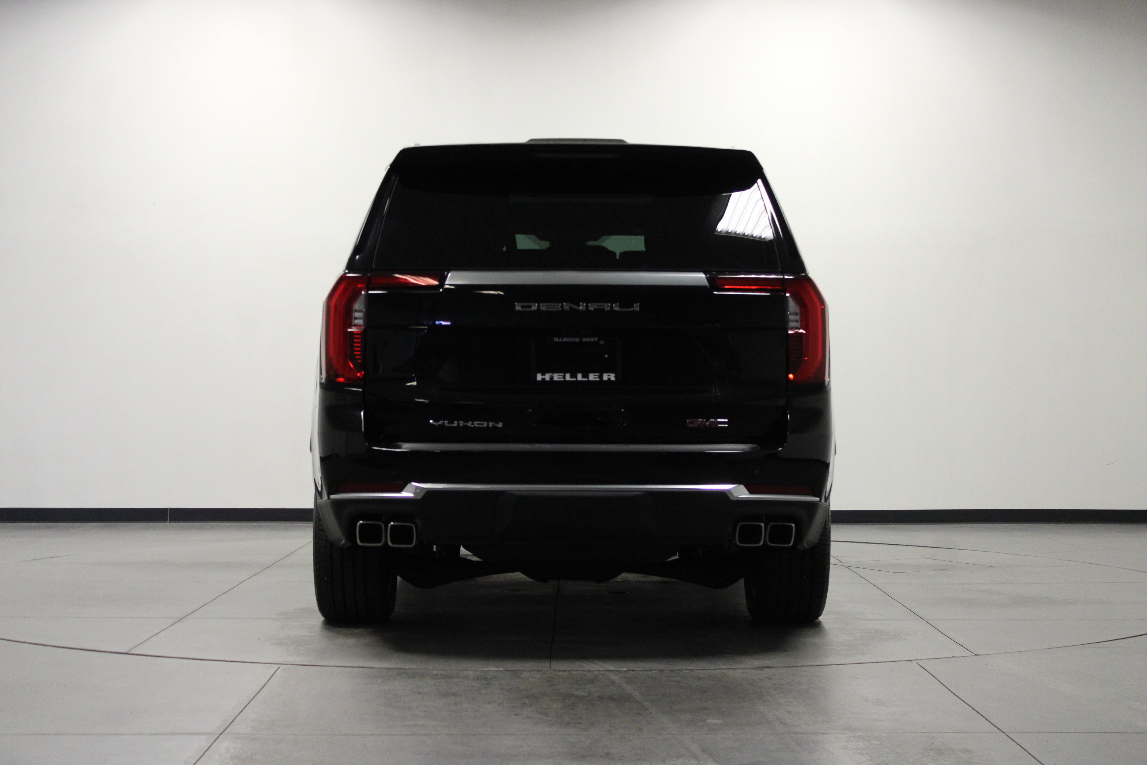 Used 2025 GMC Yukon Denali w/ Denali Reserve Package AWD/4WD image 5