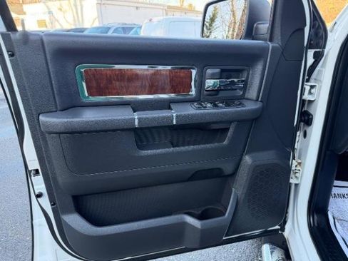 Used 2011 RAM 1500 Laramie image 15