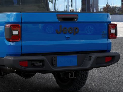 New 2026 Jeep Gladiator Sport AWD/4WD image 13