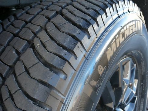 Certified 2024 Chevrolet Silverado 3500 W/T image 12