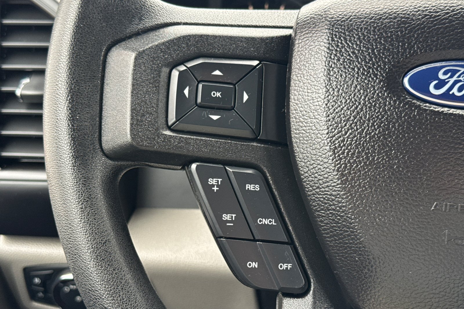 Used 2018 Ford F150 4x4 SuperCrew image 26