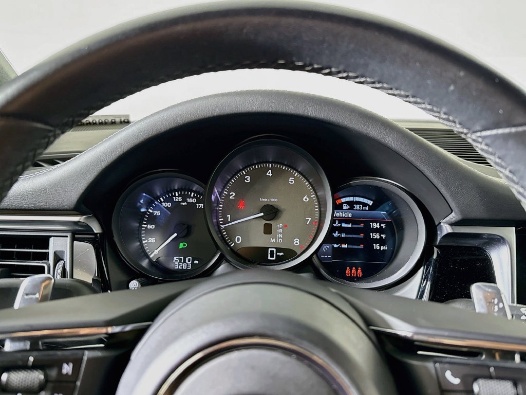 Certified 2023 Porsche Macan S AWD/4WD image 13
