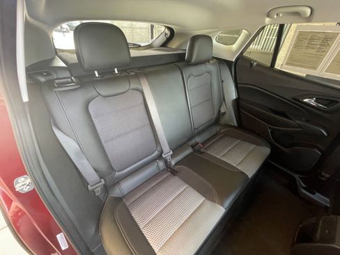 Used 2025 Chevrolet Trax LT image 24