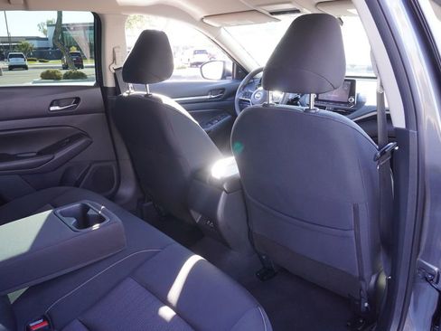 Used 2022 Nissan Altima 2.5 SV image 10