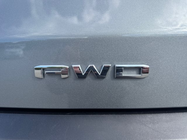 Used 2023 GMC Acadia SLT w/ Preferred Package AWD/4WD image 9