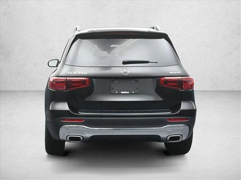 Certified 2026 Mercedes-Benz GLB 250 4MATIC image 5