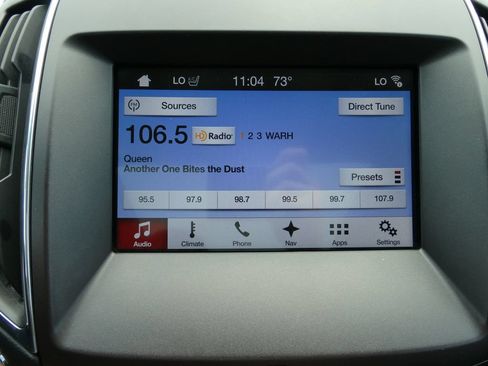 Used 2017 Ford Edge Titanium w/ Equipment Group 301A AWD/4WD image 28