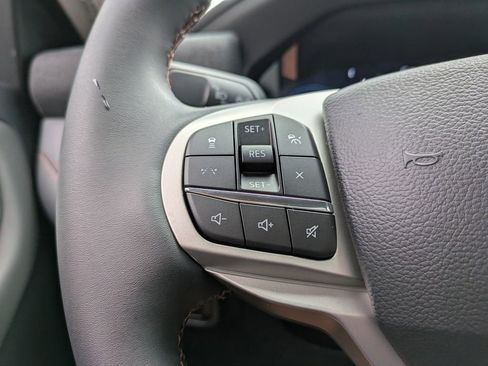 New 2026 Ford Explorer Active image 31