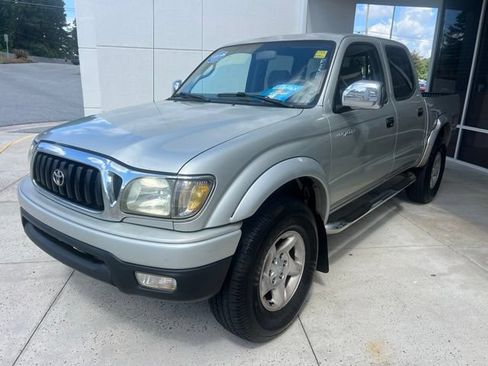 Used 2002 Toyota Tacoma PreRunner RWD image 4